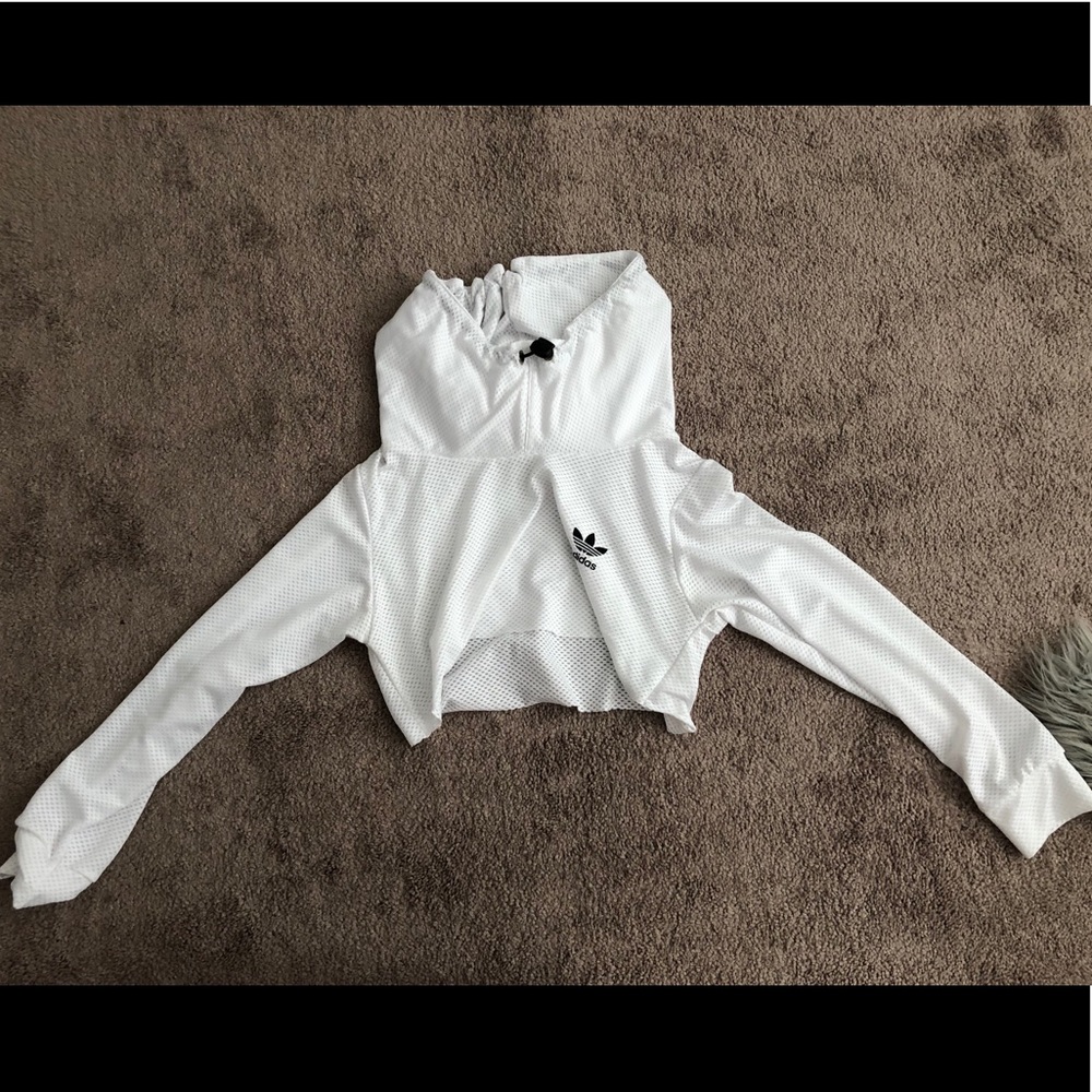 White cropped adidas